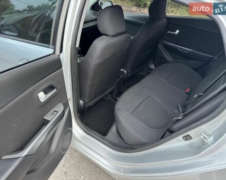 Сірий Кіа Ріо, об'ємом двигуна 1.6 л та пробігом 95 тис. км за 5700 $, фото 14 на Automoto.ua