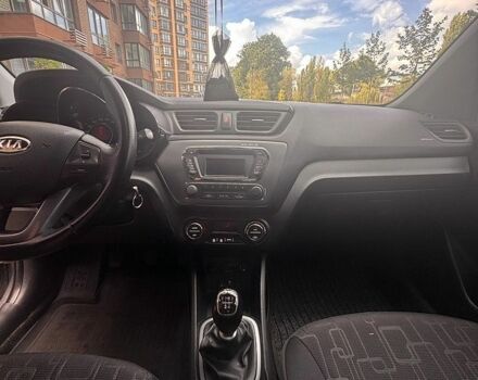 Серый Киа Рио, объемом двигателя 1.59 л и пробегом 226 тыс. км за 6900 $, фото 16 на Automoto.ua