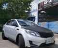 Серый Киа Рио, объемом двигателя 1.4 л и пробегом 319 тыс. км за 5800 $, фото 4 на Automoto.ua