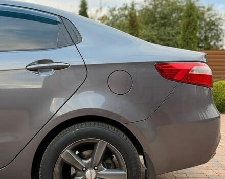 Серый Киа Рио, объемом двигателя 1.4 л и пробегом 91 тыс. км за 8450 $, фото 7 на Automoto.ua