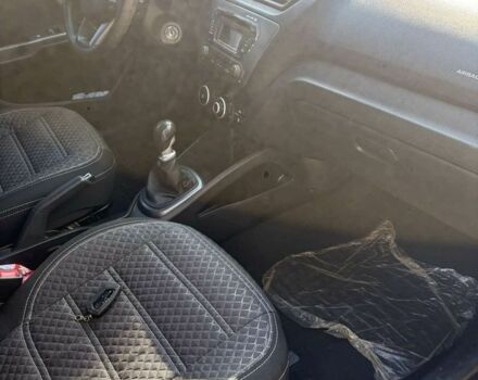 Серый Киа Рио, объемом двигателя 1.4 л и пробегом 104 тыс. км за 7000 $, фото 7 на Automoto.ua