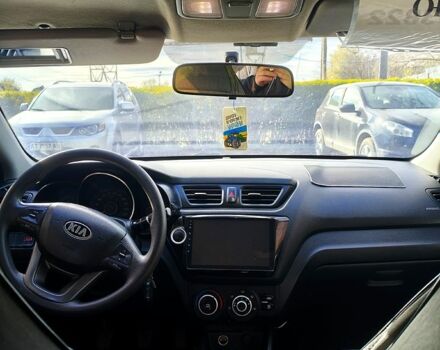 Серый Киа Рио, объемом двигателя 1.4 л и пробегом 135 тыс. км за 7300 $, фото 9 на Automoto.ua