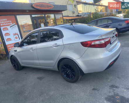 Сірий Кіа Ріо, об'ємом двигуна 1.59 л та пробігом 176 тис. км за 8300 $, фото 5 на Automoto.ua