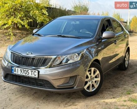 Серый Киа Рио, объемом двигателя 1.4 л и пробегом 107 тыс. км за 8200 $, фото 5 на Automoto.ua