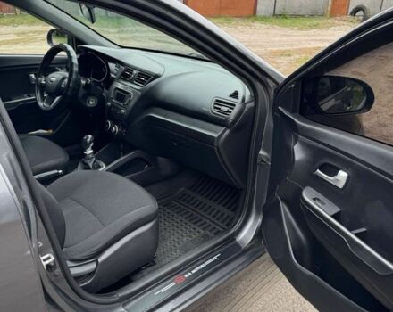 Сірий Кіа Ріо, об'ємом двигуна 1.4 л та пробігом 121 тис. км за 7500 $, фото 5 на Automoto.ua
