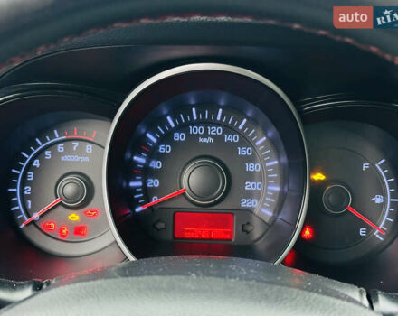 Серый Киа Рио, объемом двигателя 1.4 л и пробегом 245 тыс. км за 5900 $, фото 26 на Automoto.ua