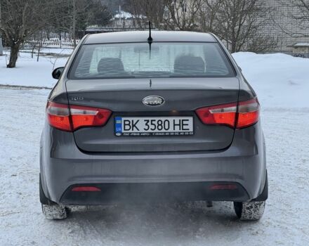 Серый Киа Рио, объемом двигателя 1.4 л и пробегом 260 тыс. км за 7499 $, фото 3 на Automoto.ua
