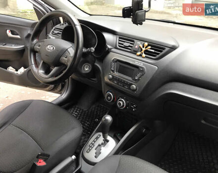 Кіа Ріо 2013 у Здолбунове на Automoto.ua Сірий Кіа Ріо, об'ємом двигуна 1.4 л та пробігом 257 тис. км за 6400 $, фото 18 на Automoto.ua