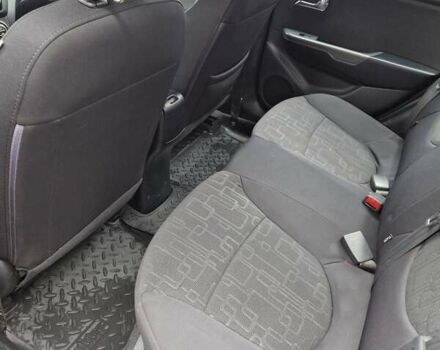 Сірий Кіа Ріо, об'ємом двигуна 1.59 л та пробігом 186 тис. км за 8500 $, фото 8 на Automoto.ua