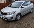 Серый Киа Рио, объемом двигателя 1.4 л и пробегом 240 тыс. км за 7250 $, фото 3 на Automoto.ua
