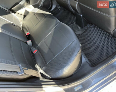 Серый Киа Рио, объемом двигателя 1.4 л и пробегом 73 тыс. км за 8800 $, фото 9 на Automoto.ua
