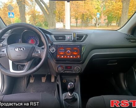 Серый Киа Рио, объемом двигателя 1.6 л и пробегом 154 тыс. км за 6800 $, фото 5 на Automoto.ua