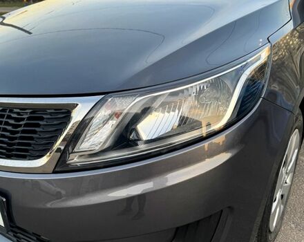 Серый Киа Рио, объемом двигателя 1.4 л и пробегом 103 тыс. км за 9000 $, фото 8 на Automoto.ua