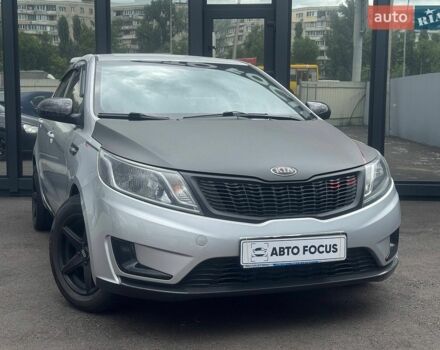 Серый Киа Рио, объемом двигателя 1.4 л и пробегом 319 тыс. км за 6490 $, фото 1 на Automoto.ua