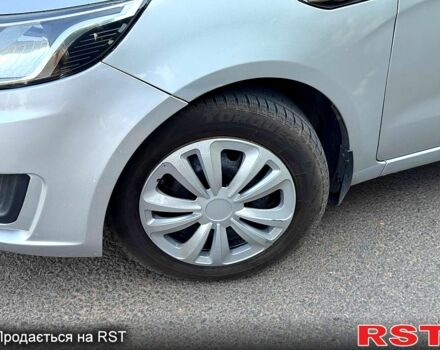 Сірий Кіа Ріо, об'ємом двигуна 1.4 л та пробігом 230 тис. км за 5799 $, фото 3 на Automoto.ua