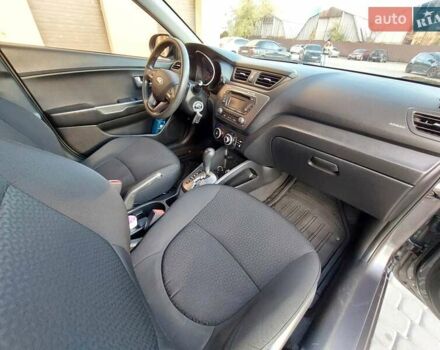Серый Киа Рио, объемом двигателя 1.4 л и пробегом 95 тыс. км за 8500 $, фото 6 на Automoto.ua