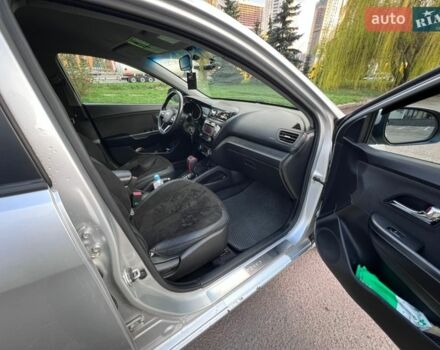 Серый Киа Рио, объемом двигателя 1.6 л и пробегом 292 тыс. км за 6700 $, фото 21 на Automoto.ua