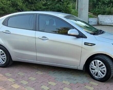 Серый Киа Рио, объемом двигателя 1.4 л и пробегом 260 тыс. км за 5900 $, фото 4 на Automoto.ua