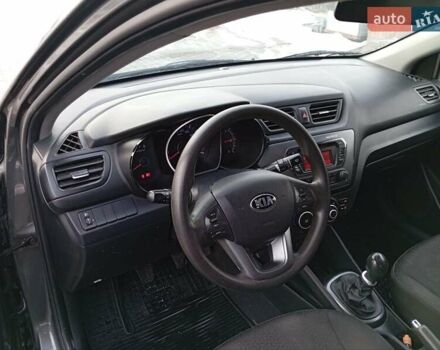 Серый Киа Рио, объемом двигателя 1.4 л и пробегом 160 тыс. км за 6800 $, фото 8 на Automoto.ua