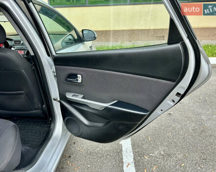 Серый Киа Рио, объемом двигателя 1.6 л и пробегом 168 тыс. км за 7800 $, фото 21 на Automoto.ua