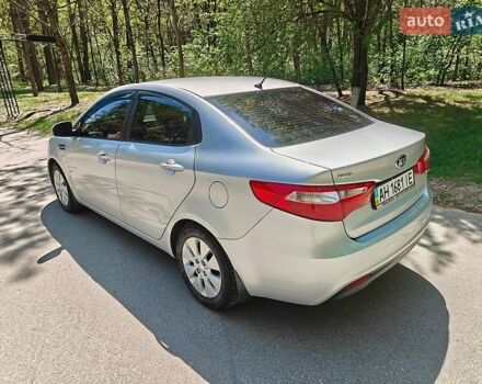 Серый Киа Рио, объемом двигателя 1.6 л и пробегом 130 тыс. км за 8000 $, фото 9 на Automoto.ua