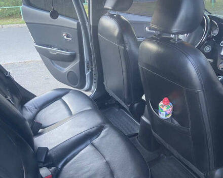 Сірий Кіа Ріо, об'ємом двигуна 1.59 л та пробігом 176 тис. км за 8300 $, фото 28 на Automoto.ua