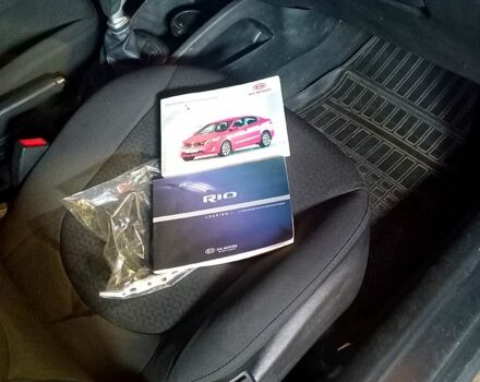 Сірий Кіа Ріо, об'ємом двигуна 1.4 л та пробігом 30000 тис. км за 5850 $, фото 12 на Automoto.ua