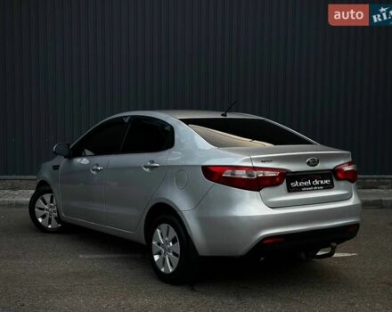Серый Киа Рио, объемом двигателя 1.59 л и пробегом 232 тыс. км за 6999 $, фото 5 на Automoto.ua