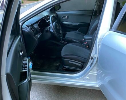 Сірий Кіа Ріо, об'ємом двигуна 1.6 л та пробігом 74 тис. км за 10300 $, фото 6 на Automoto.ua