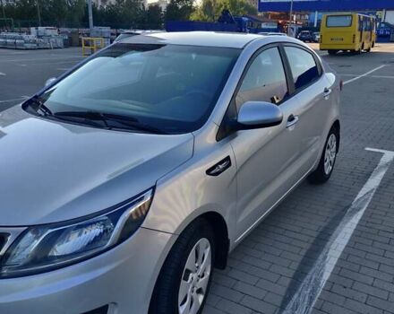 Киа Рио 2013 в Броварах на Automoto.ua Серый Киа Рио, объемом двигателя 1.4 л и пробегом 83 тыс. км за 8200 $, фото 4 на Automoto.ua
