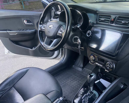 Сірий Кіа Ріо, об'ємом двигуна 1.59 л та пробігом 176 тис. км за 8300 $, фото 8 на Automoto.ua