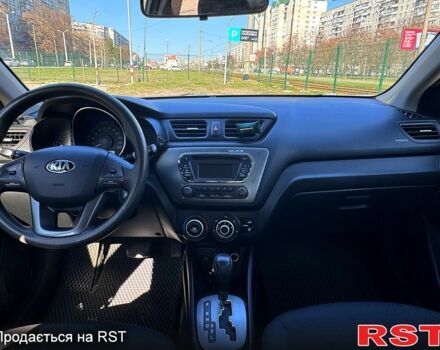 Серый Киа Рио, объемом двигателя 1.4 л и пробегом 103 тыс. км за 9000 $, фото 9 на Automoto.ua