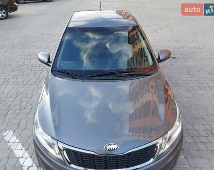 Серый Киа Рио, объемом двигателя 1.4 л и пробегом 95 тыс. км за 8500 $, фото 17 на Automoto.ua