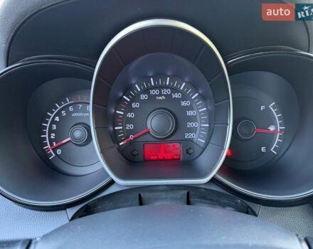 Сірий Кіа Ріо, об'ємом двигуна 1.4 л та пробігом 107 тис. км за 7900 $, фото 14 на Automoto.ua
