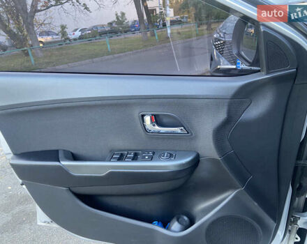 Сірий Кіа Ріо, об'ємом двигуна 1.59 л та пробігом 176 тис. км за 8300 $, фото 26 на Automoto.ua