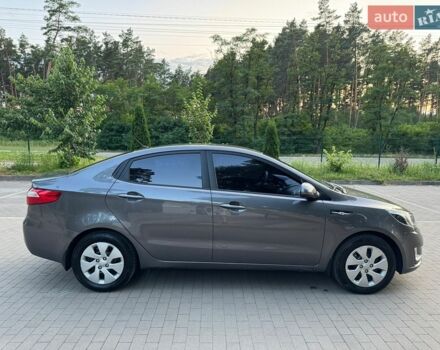 Серый Киа Рио, объемом двигателя 1.4 л и пробегом 87 тыс. км за 8950 $, фото 15 на Automoto.ua