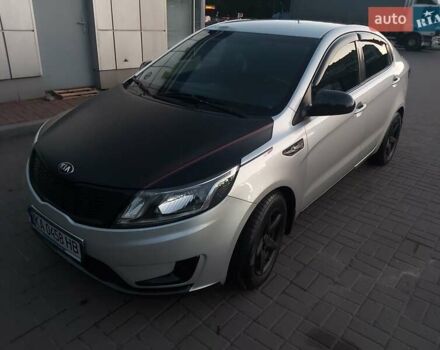 Серый Киа Рио, объемом двигателя 1.4 л и пробегом 317 тыс. км за 6300 $, фото 3 на Automoto.ua