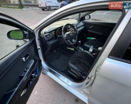 Серый Киа Рио, объемом двигателя 1.6 л и пробегом 292 тыс. км за 6700 $, фото 5 на Automoto.ua
