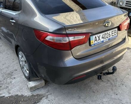 Серый Киа Рио, объемом двигателя 1.4 л и пробегом 104 тыс. км за 7000 $, фото 4 на Automoto.ua