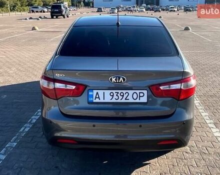 Серый Киа Рио, объемом двигателя 1.4 л и пробегом 73 тыс. км за 9500 $, фото 3 на Automoto.ua
