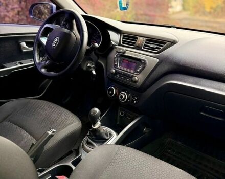Серый Киа Рио, объемом двигателя 1.4 л и пробегом 262 тыс. км за 5650 $, фото 9 на Automoto.ua