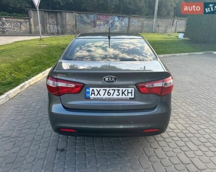 Серый Киа Рио, объемом двигателя 1.4 л и пробегом 107 тыс. км за 9000 $, фото 4 на Automoto.ua