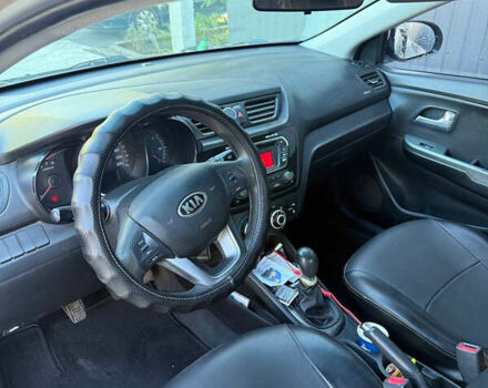 Серый Киа Рио, объемом двигателя 1.4 л и пробегом 223 тыс. км за 7399 $, фото 4 на Automoto.ua