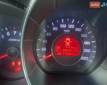 Сірий Кіа Ріо, об'ємом двигуна 1.59 л та пробігом 176 тис. км за 8300 $, фото 18 на Automoto.ua