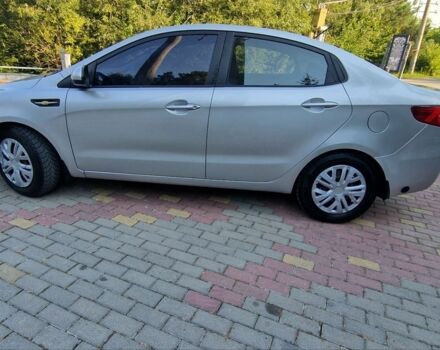 Сірий Кіа Ріо, об'ємом двигуна 1.37 л та пробігом 260 тис. км за 6499 $, фото 4 на Automoto.ua