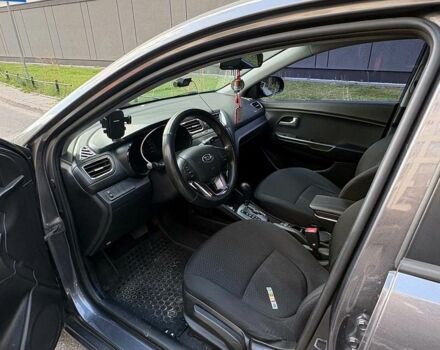 Серый Киа Рио, объемом двигателя 1.4 л и пробегом 125 тыс. км за 6500 $, фото 6 на Automoto.ua