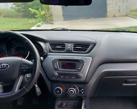 Серый Киа Рио, объемом двигателя 1.4 л и пробегом 150 тыс. км за 8600 $, фото 10 на Automoto.ua