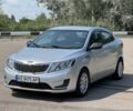 Серый Киа Рио, объемом двигателя 1.4 л и пробегом 135 тыс. км за 5250 $, фото 2 на Automoto.ua