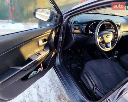 Серый Киа Рио, объемом двигателя 1.4 л и пробегом 25 тыс. км за 5500 $, фото 3 на Automoto.ua