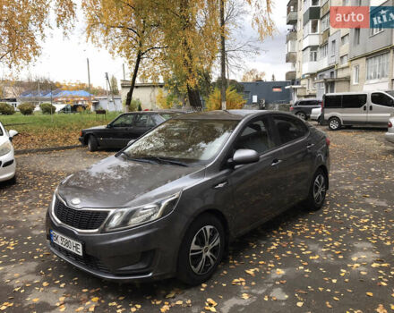 Кіа Ріо 2013 у Здолбунове на Automoto.ua Сірий Кіа Ріо, об'ємом двигуна 1.4 л та пробігом 257 тис. км за 6400 $, фото 5 на Automoto.ua